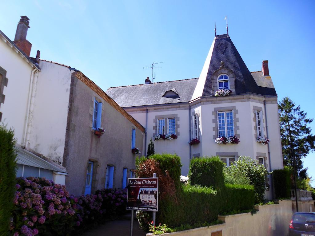 Le Petit Château Tiffauges Exterior foto