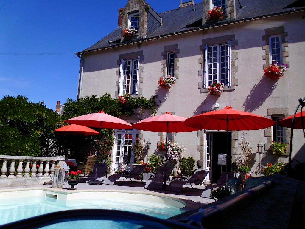 Le Petit Château Tiffauges Exterior foto